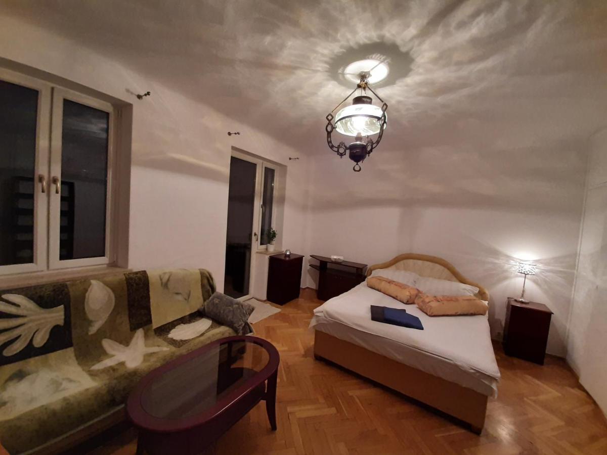 Rooms In Centrum Varşova Dış mekan fotoğraf